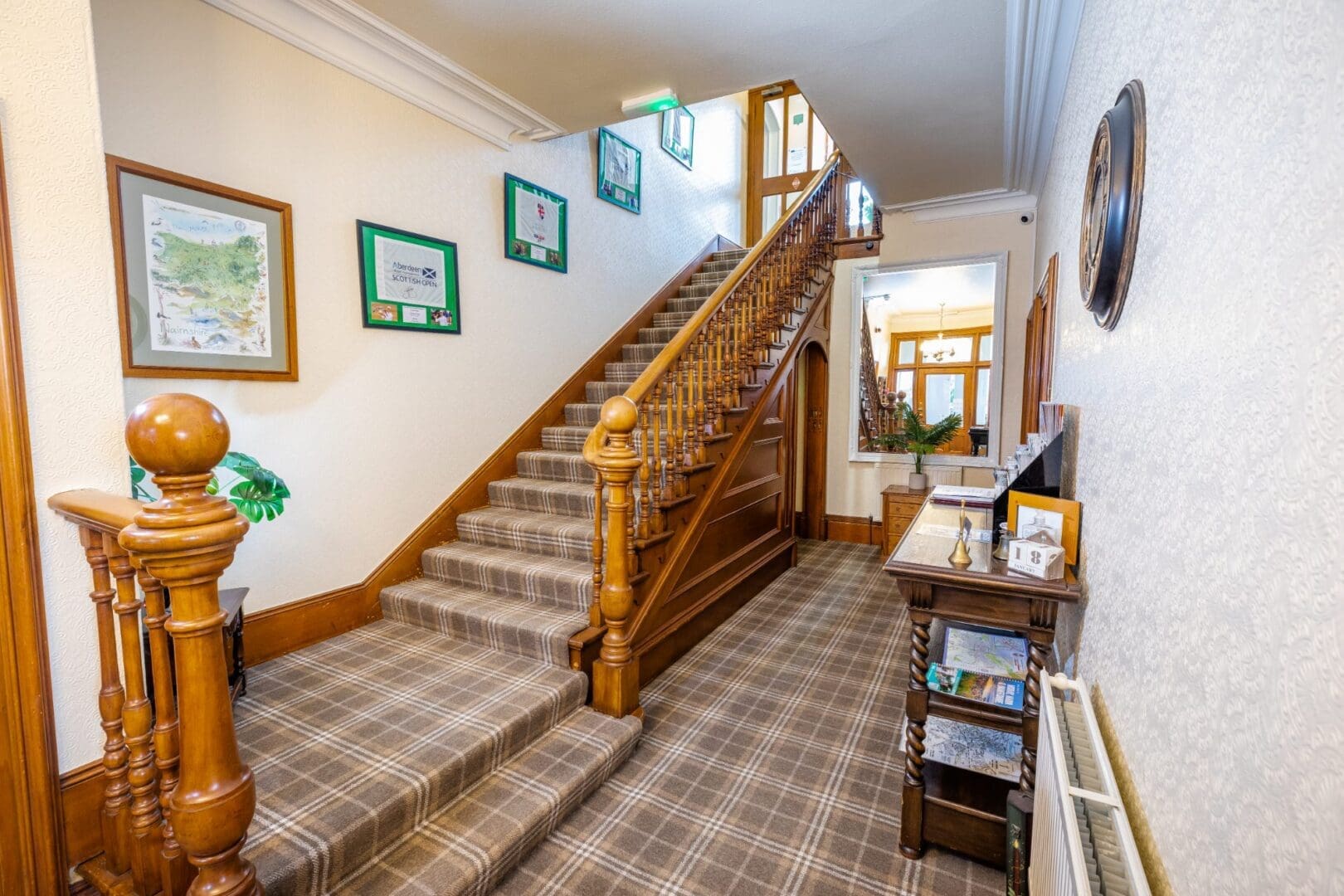 Westerlea Hotel, Nairn.-33 Hallway and stairs withing the Westerlea Hotel